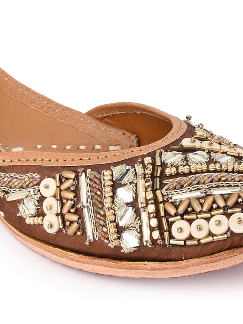 Hand embroidered Bronze jutti